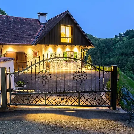 Eichberg Living Casa de Férias *